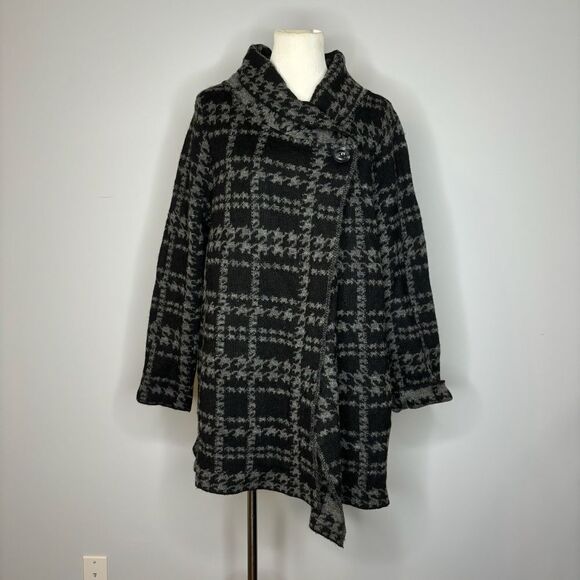 Ellen Tracy- Black & Grey Sweater